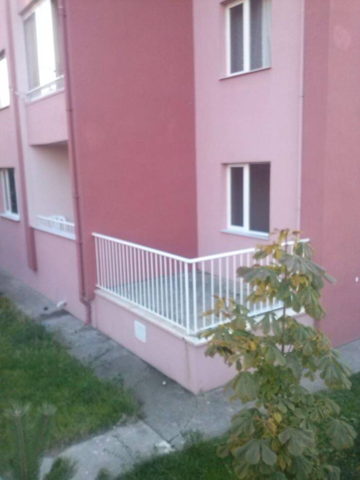 8w5ekqx4.jpg