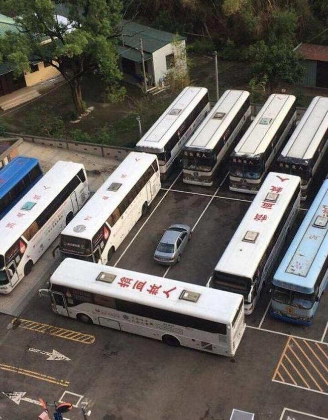 5xb9do8y.jpg